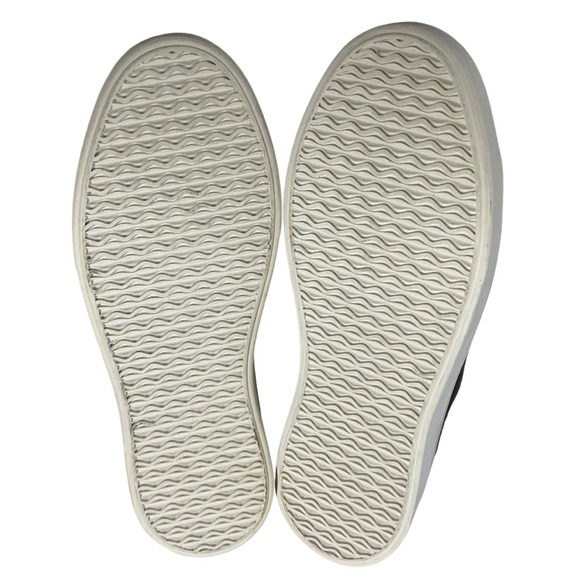 Cougar Bloom Black Leather Sneaker, New in Box - Picture 3 of 8